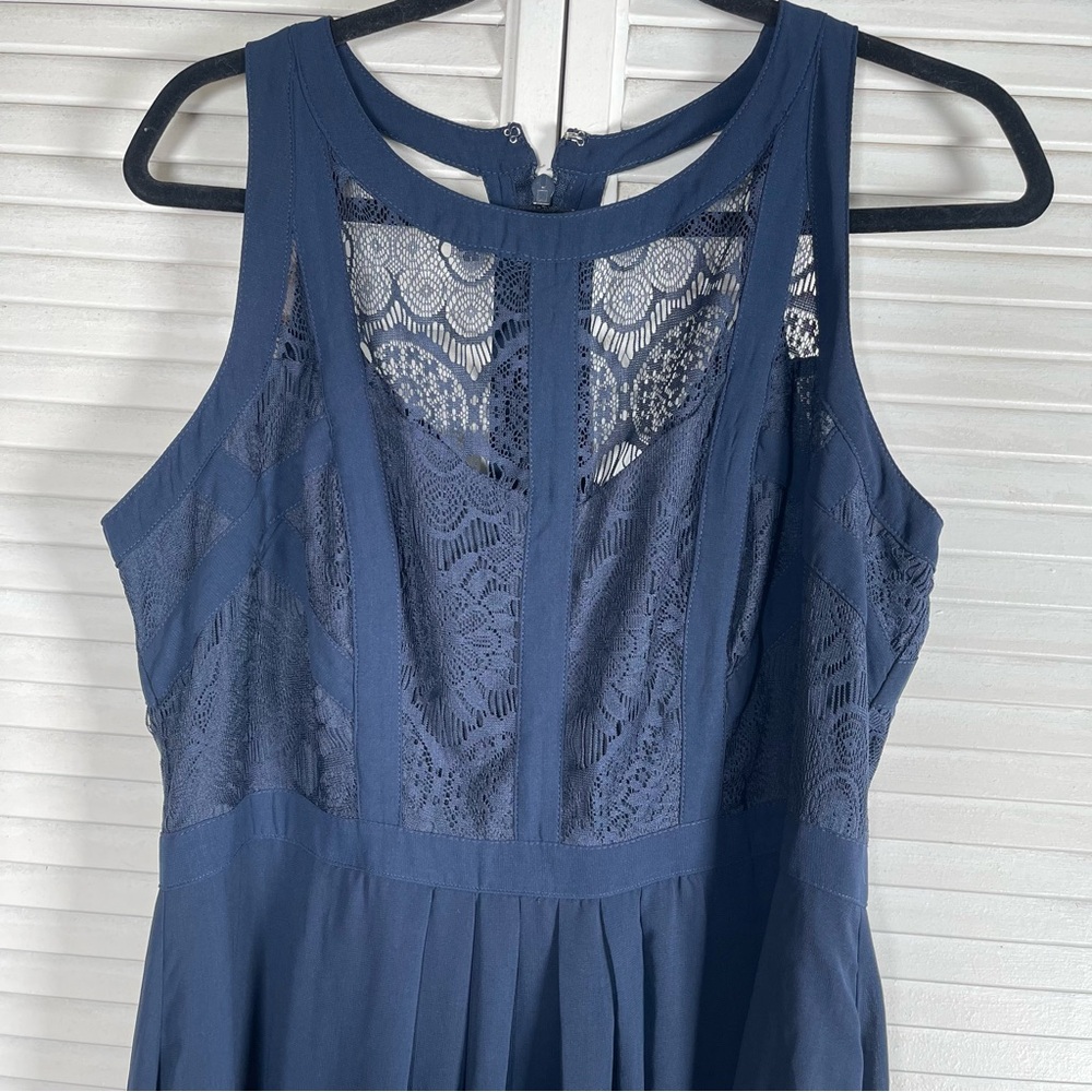 π City Chic Panelled Bodice Maxi Dress β French Navy (Size S/16) | NWT - Picture 3 of 12